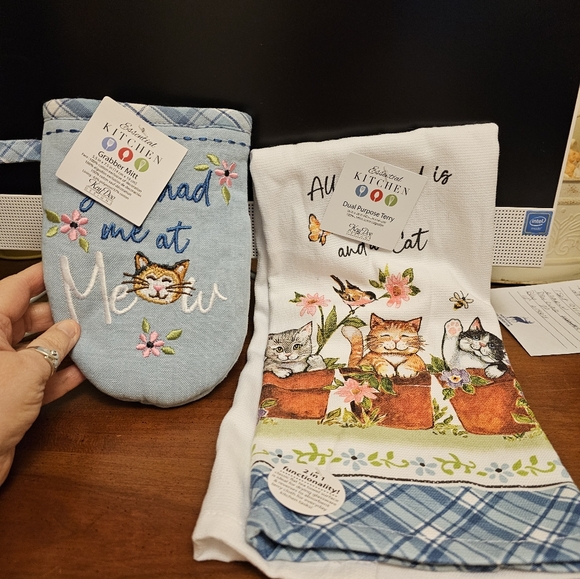 NEW 3 PC KITCHEN TOWEL SET (CAT DETAILS) - Picture 2 of 11